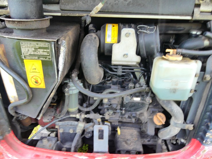 takeuchi-tb016-image-12