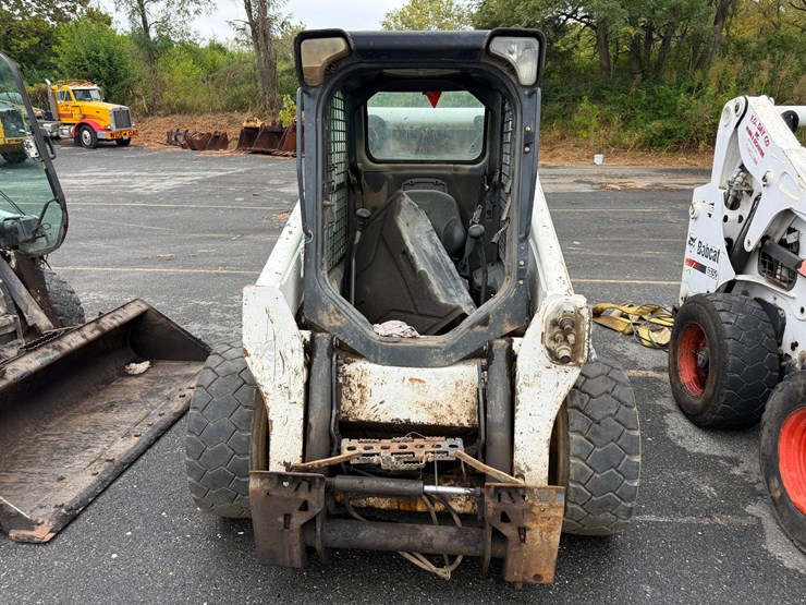 2015-bobcat-s650-image-5