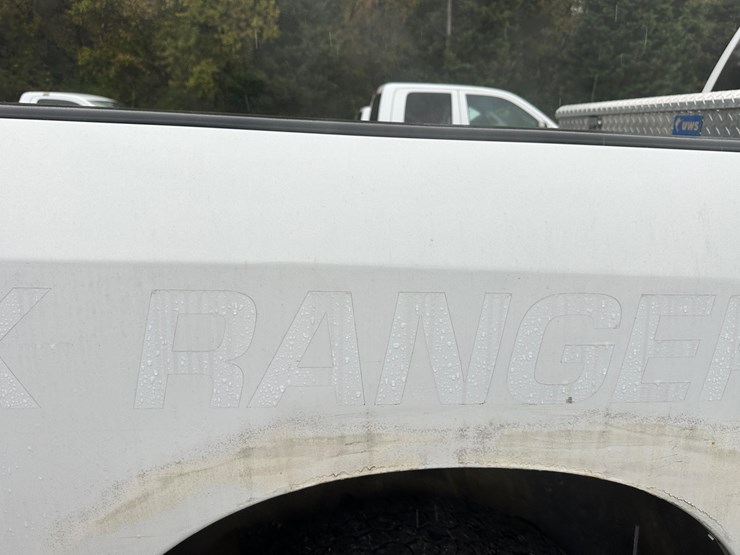 2015-dodge-ram-1500-image-8