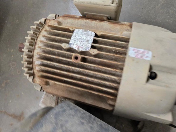 #2775-•-super-e-30-hp-3-phase-motor-image-5