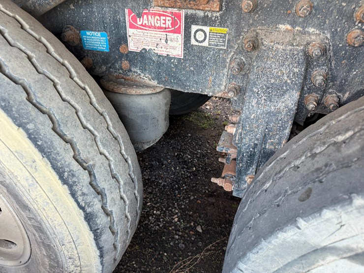 2003-peterbilt-378-image-6