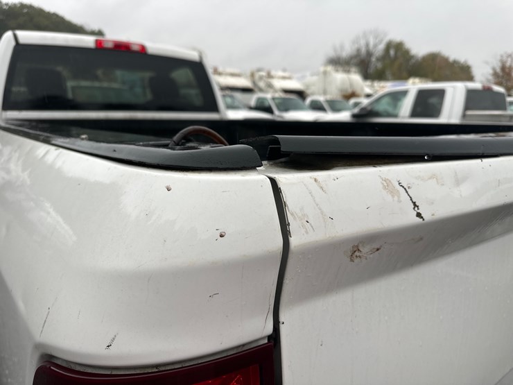 2015-dodge-ram-1500-image-41