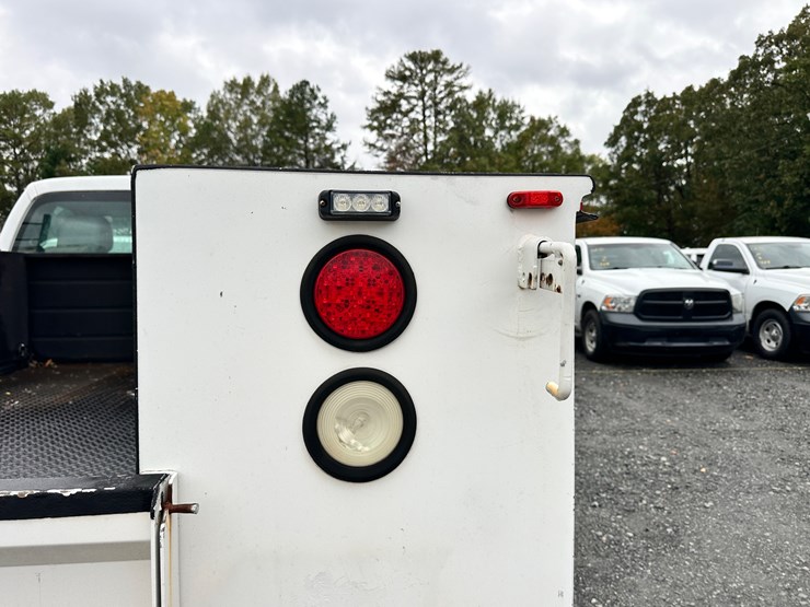 2015-ford-f350-xl-image-73