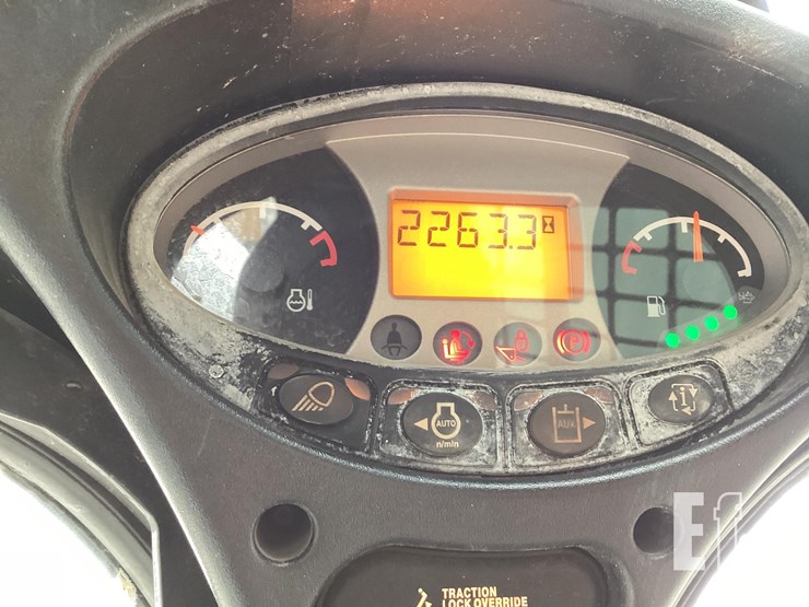 2016-bobcat-s770-image-17