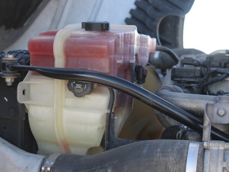 2016-freightliner-cascadia-125-image-51