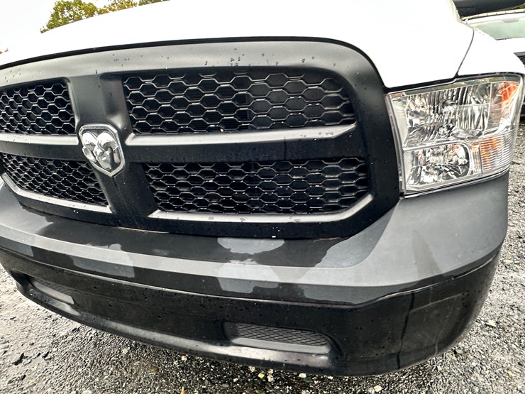 2013-dodge-ram-1500-image-39