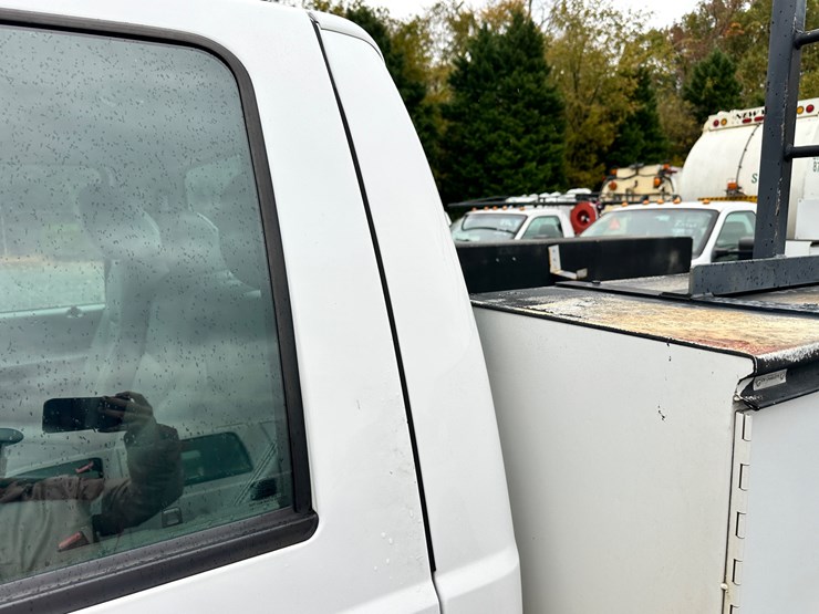 2015-ford-f350-xl-image-52