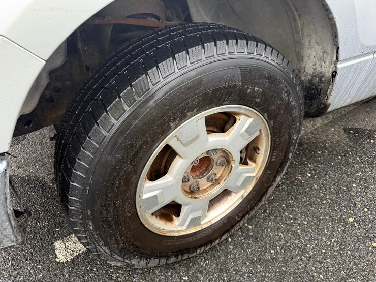 2012-ford-f150-xlt-image-12