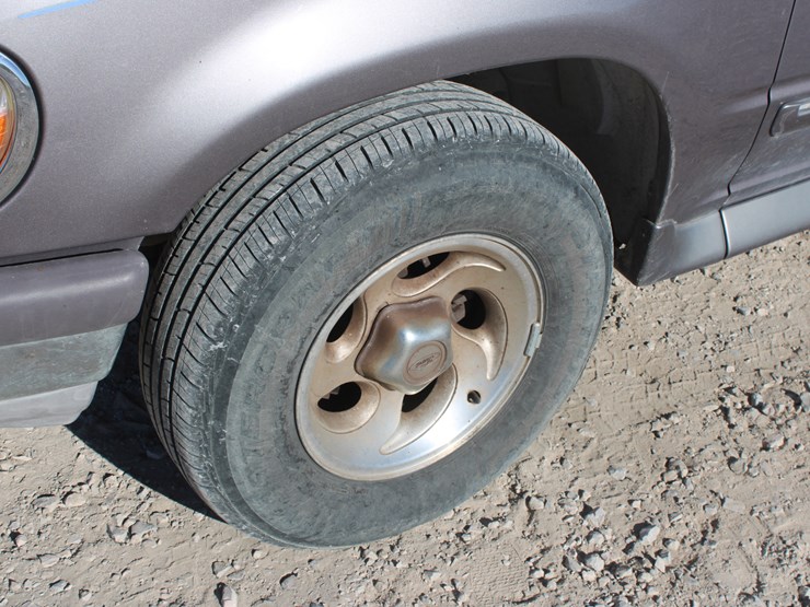 1996-ford-explorer-xlt-image-19