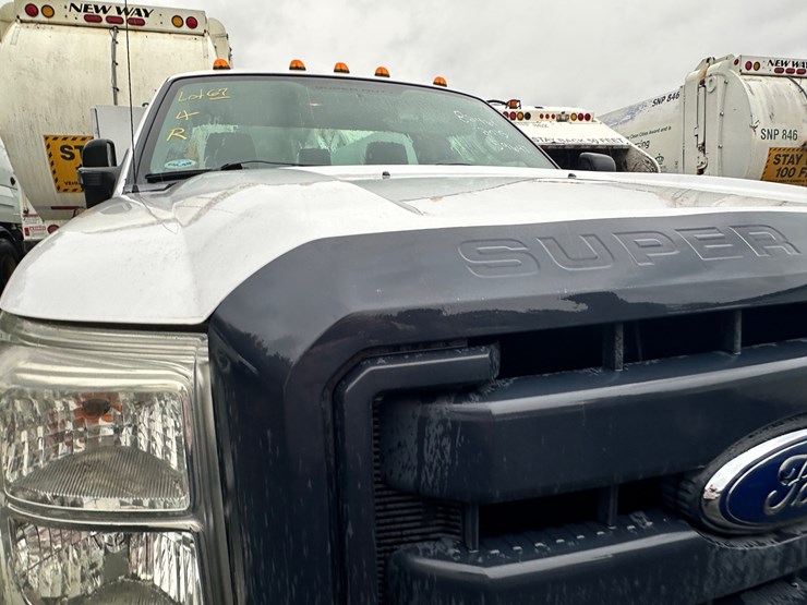 2015-ford-f350-xl-image-31