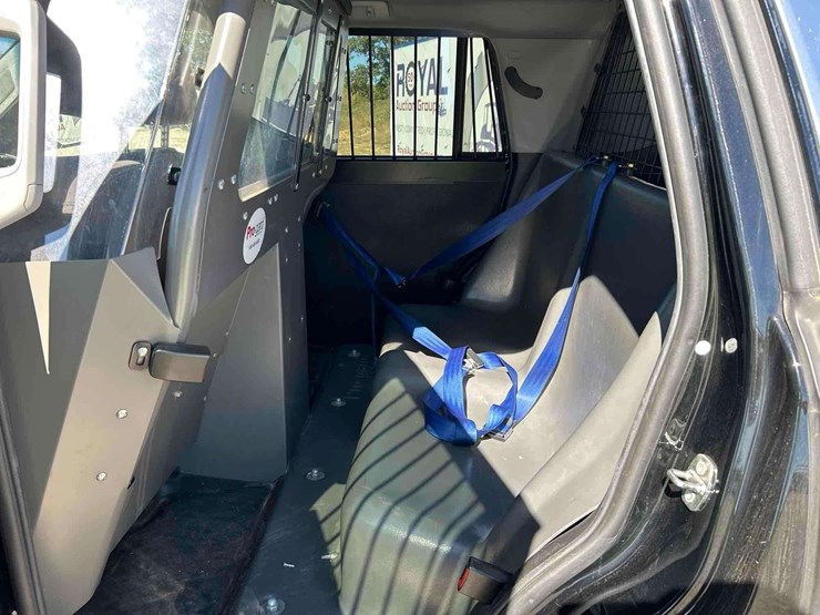 2018-chevrolet-tahoe-image-24