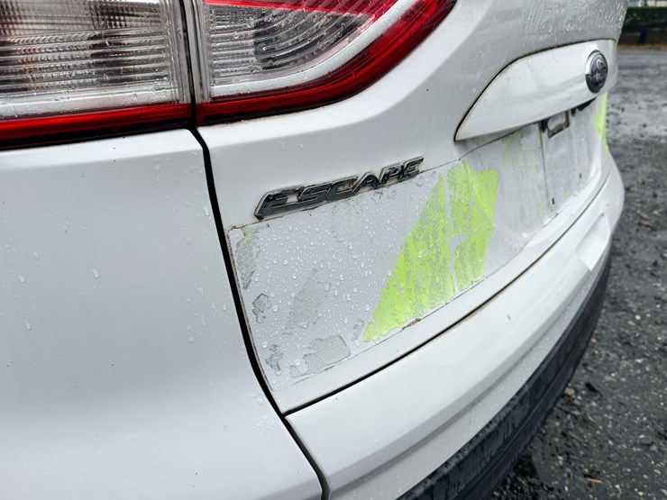 2016-ford-escape-image-48