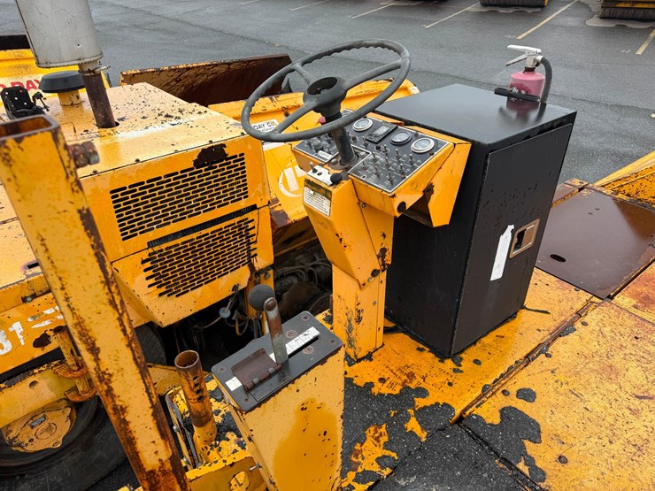 blaw-knox-pf2181-image-12