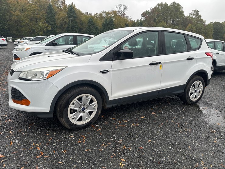 2015-ford-escape-image-1