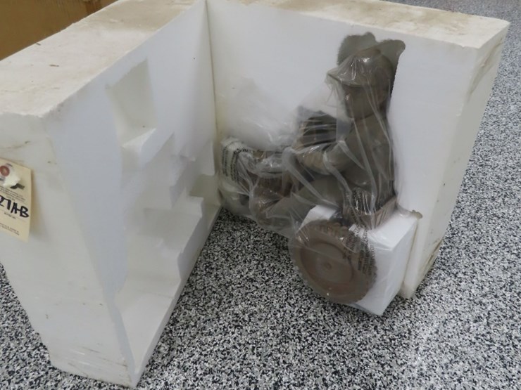 john-deere-resin-boy-on-tractor--selling-as-pair-nib-and-new-in-styrofoam-packaging-image-5