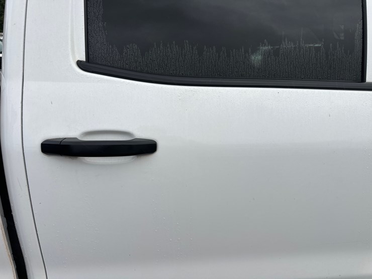 2016-chevrolet-silverado-image-14