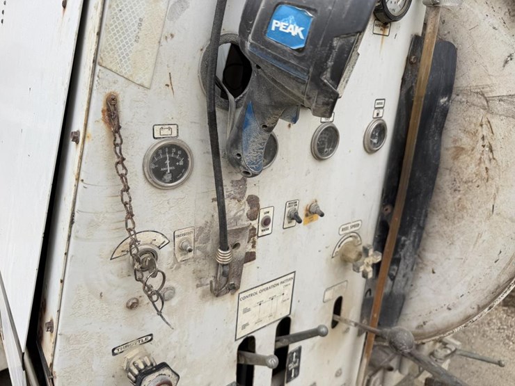 1995-john-deere-12-image-17