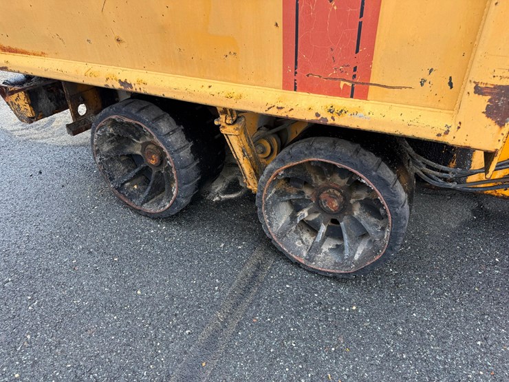 blaw-knox-mc330-image-15