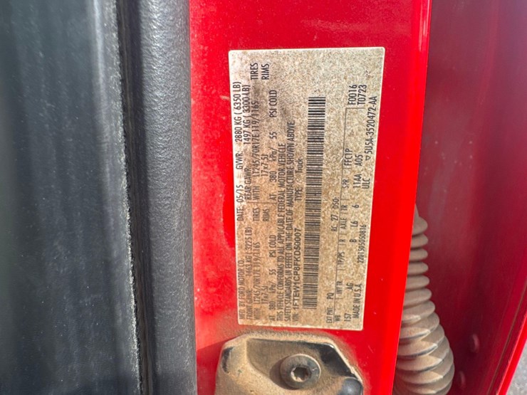 2015-ford-f150-xl-image-17