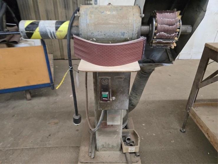 #2712-•-g&p-machinery-epn-1800-flap-sander-image-6