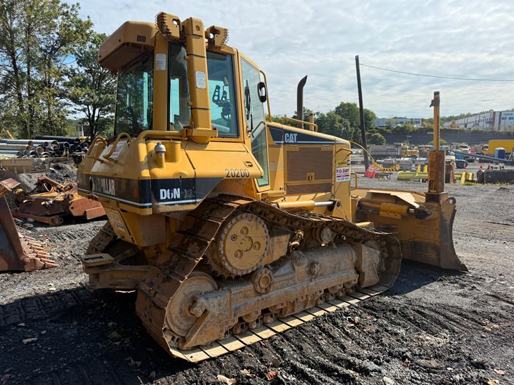 caterpillar-d6n-xl-image-4