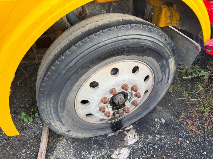 2003-peterbilt-378-image-11