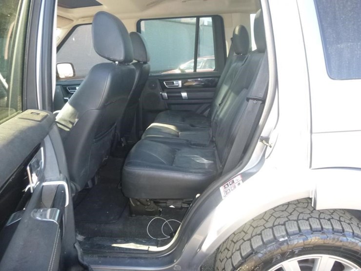 2012-land-rover-lr4-image-6