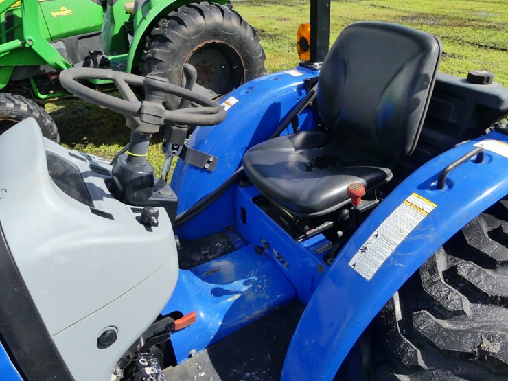 new-holland-workmaster-37-image-9