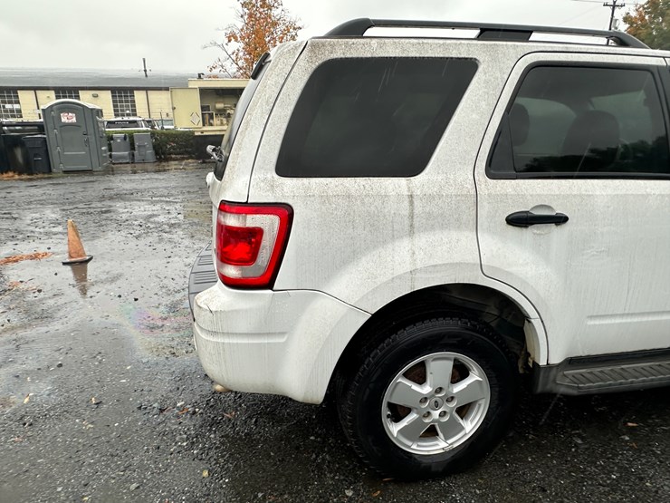 2012-ford-escape-xlt-image-14