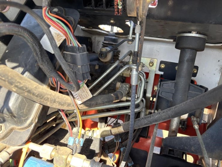 2007-bobcat-mt52-image-35