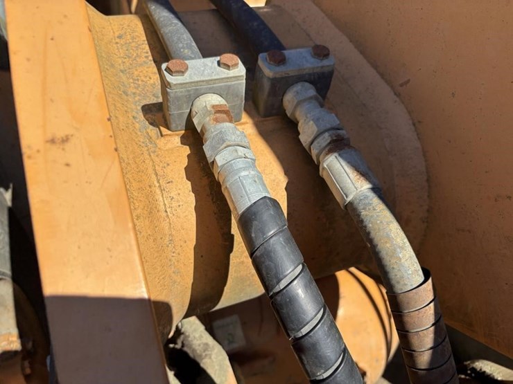 2004-case-721d-image-13