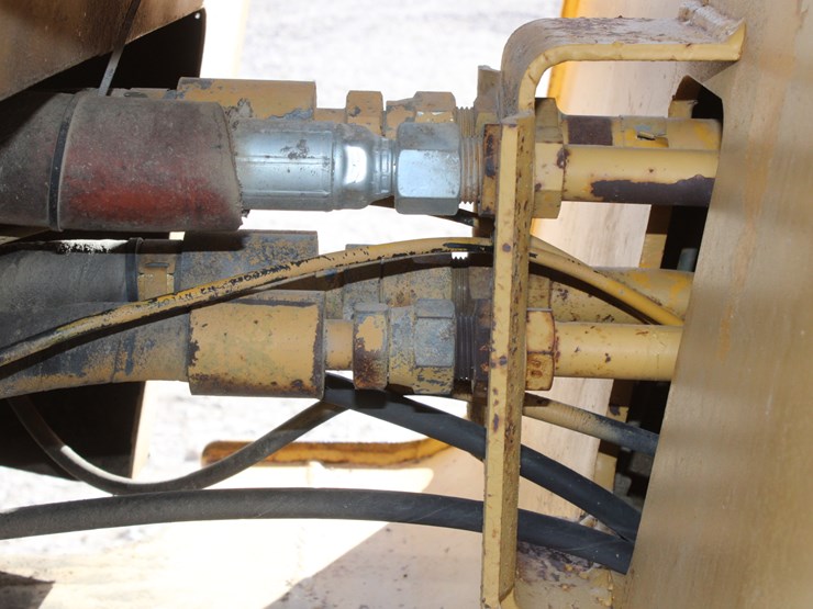 caterpillar-930-image-57