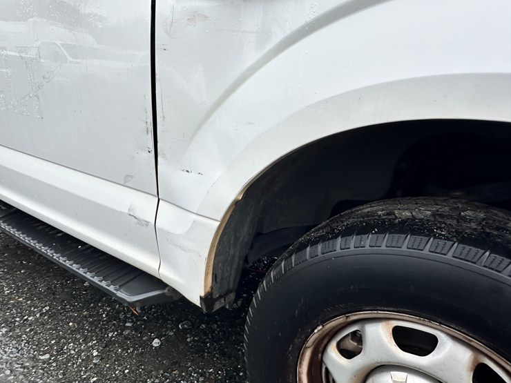 2020-ford-f150-xl-image-29