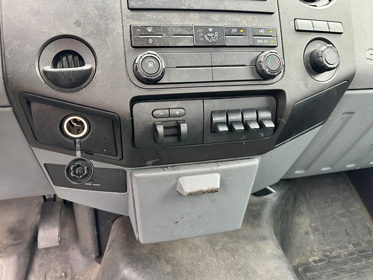 2015-ford-f350-xl-image-81