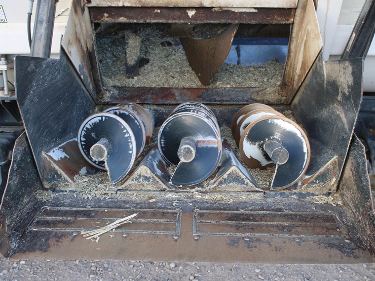 2004-international-durastar-4300-image-63