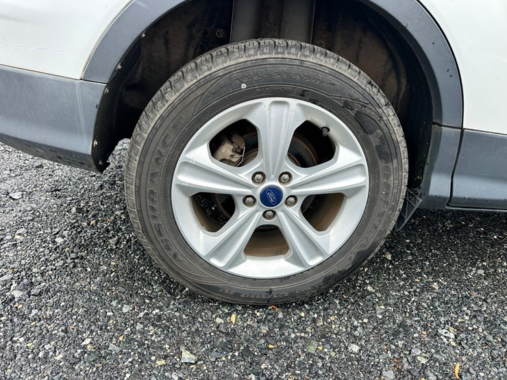 2014-ford-escape-image-11