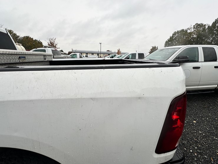 2015-dodge-ram-1500-image-46