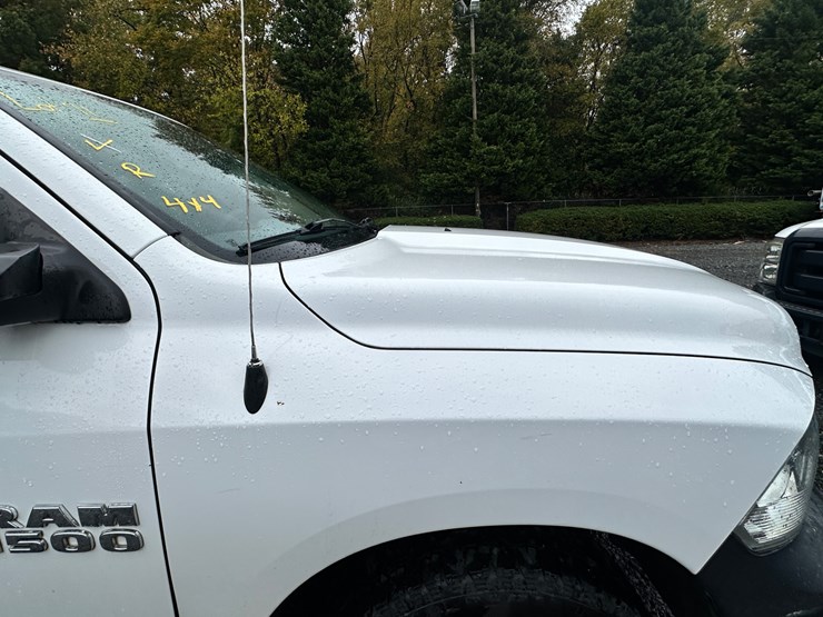 2015-dodge-ram-1500-image-23