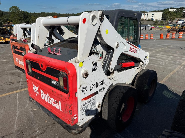 2016-bobcat-s650-image-3
