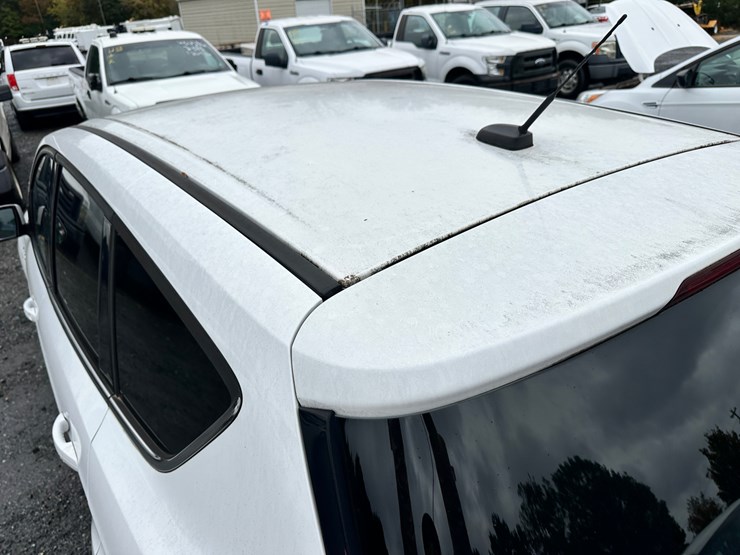 2014-ford-escape-image-52