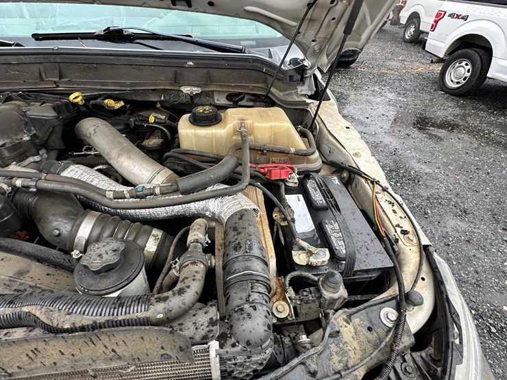 2012-ford-f250-xl-image-90