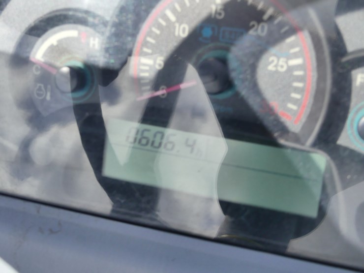 new-holland-workmaster-37-image-12