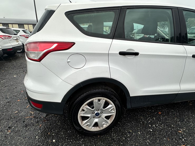 2015-ford-escape-image-15