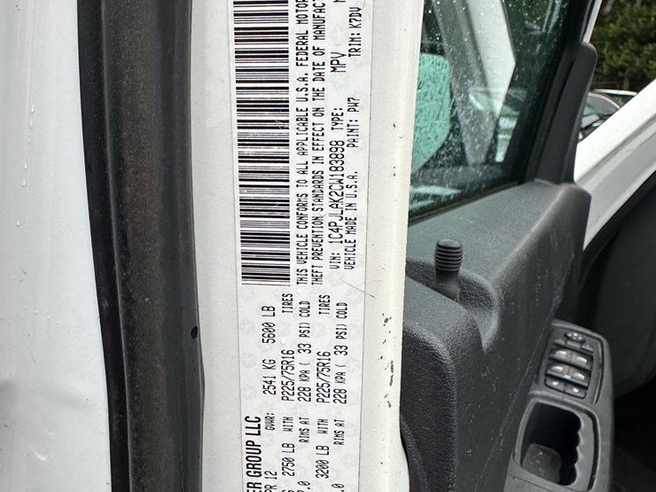 2012-jeep-liberty-image-20