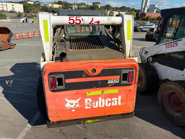 2015-bobcat-s650-image-5