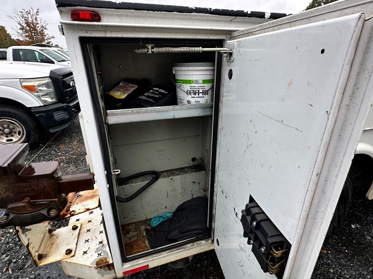 2012-ford-f250-xl-image-9