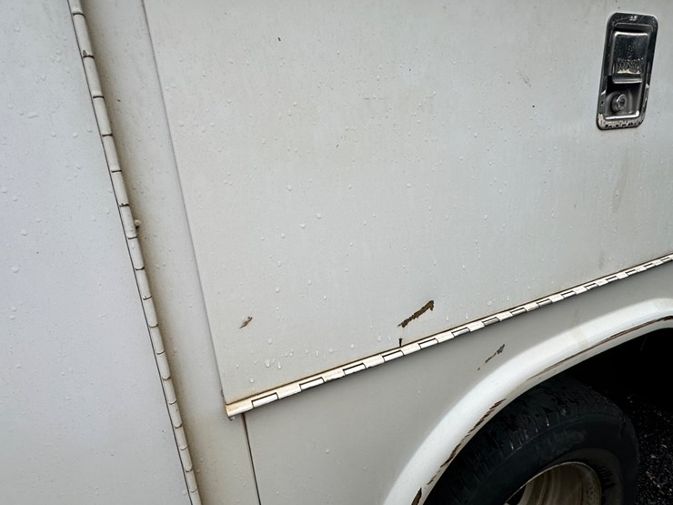 2014-ford-f350-xl-image-15