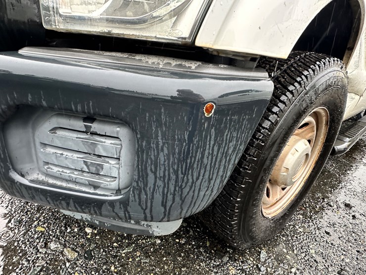 2012-ford-f250-xl-image-45