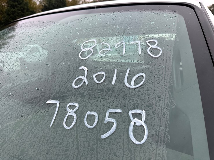 2016-ford-f250-xl-image-8