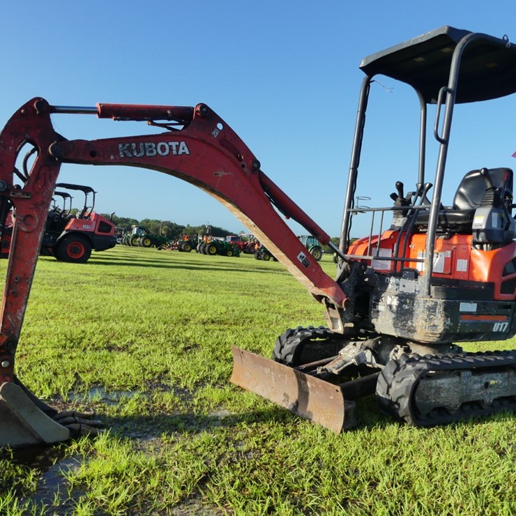 2018 KUBOTA U17